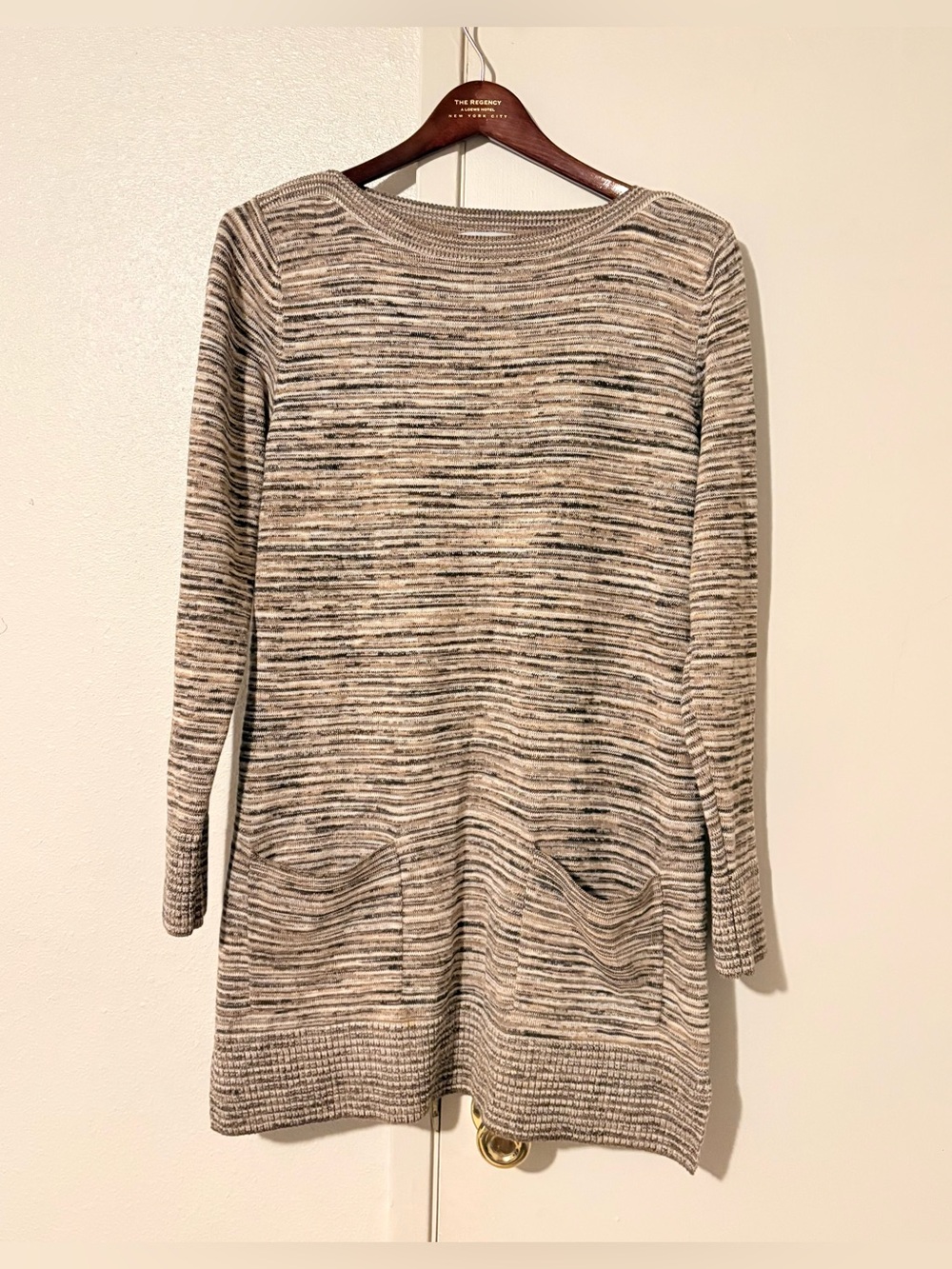 888 Medium Striped Knit Long Sleeve Pocket Tunic Sweater in Beige & Brown